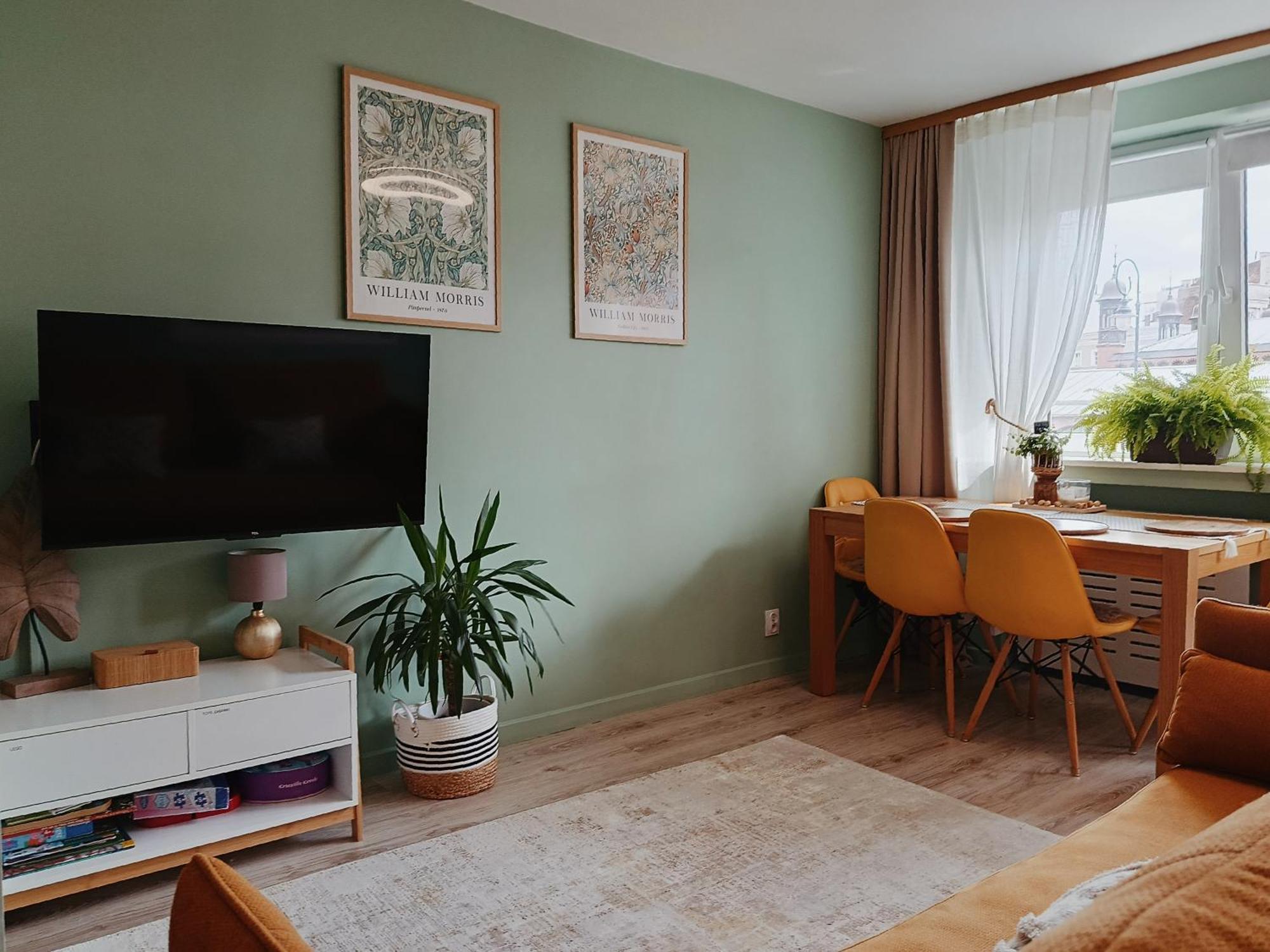 Old Home, Free Parking Apartment *